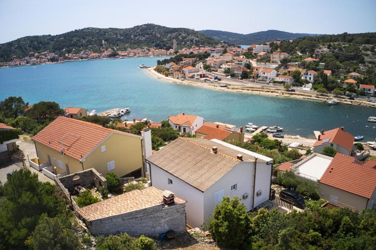 Apartments And Rooms By The Sea Tisno, Murter - 5128 ภายนอก รูปภาพ