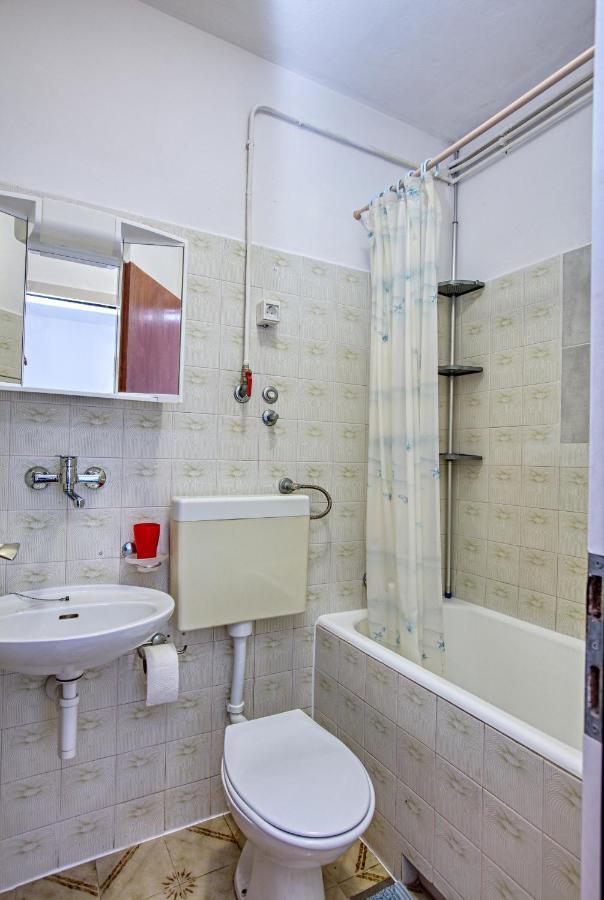 Apartments And Rooms By The Sea Tisno, Murter - 5128 ภายนอก รูปภาพ