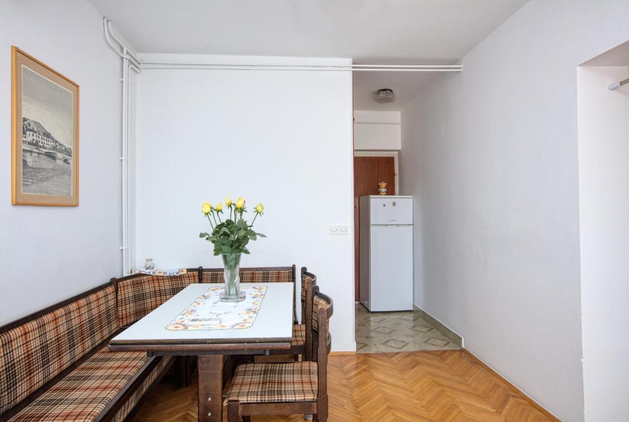 Apartments And Rooms By The Sea Tisno, Murter - 5128 ภายนอก รูปภาพ